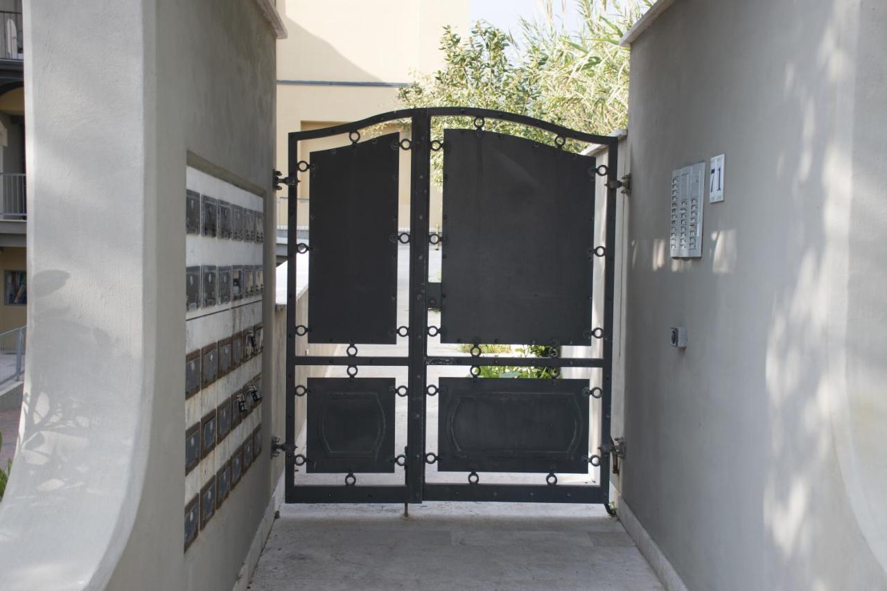 Casa Aurea Tre Posti Letto A 30 Metri Dal Mare Apartment San Vincenzo Bagian luar foto